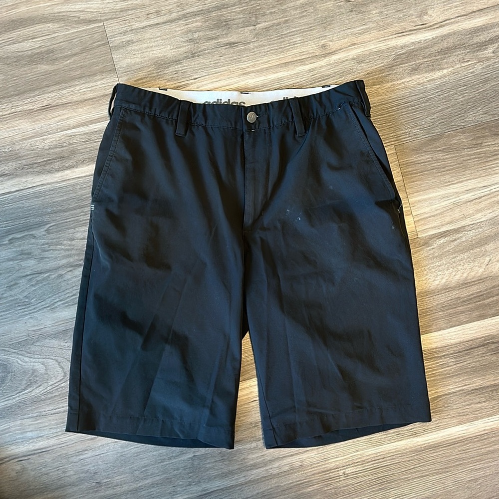 Men’s adidas black golf short